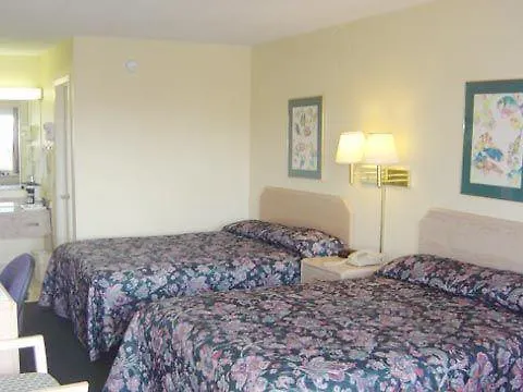 Hotel &