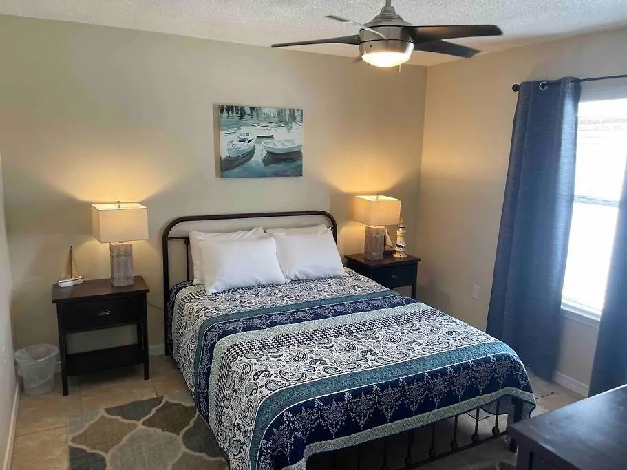 Holiday home Miramar Walk To Pet Friendly *