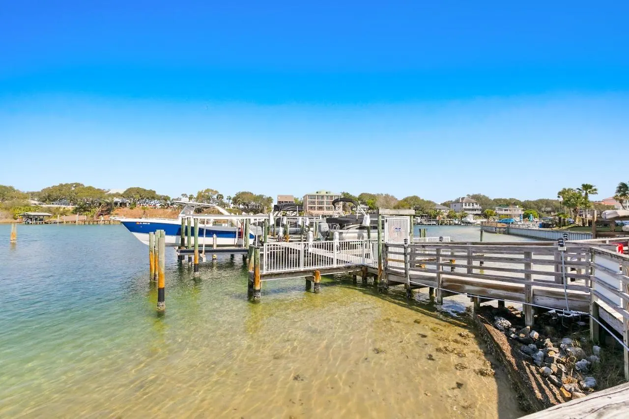 Apartment Dolphin Point 105a