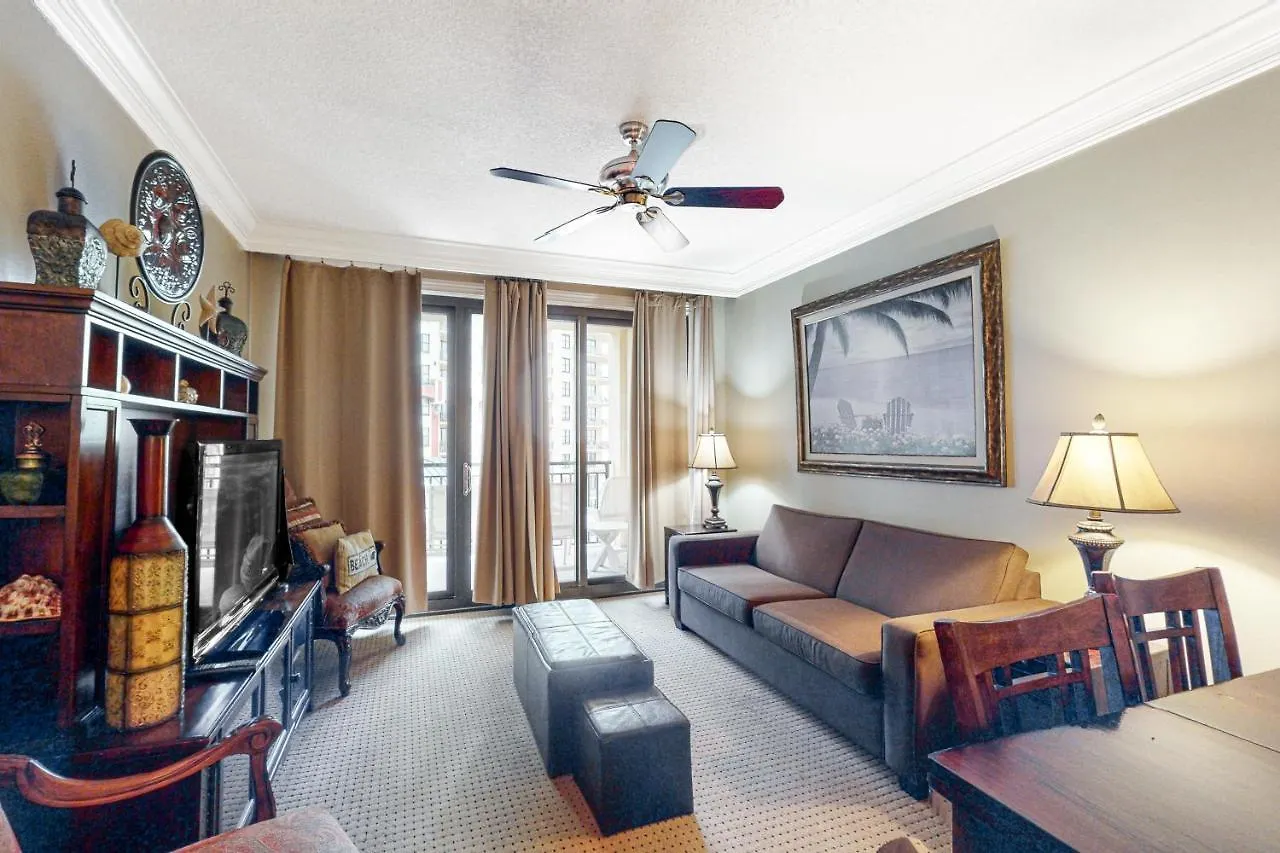 Apartment Emerald Grande W621 *