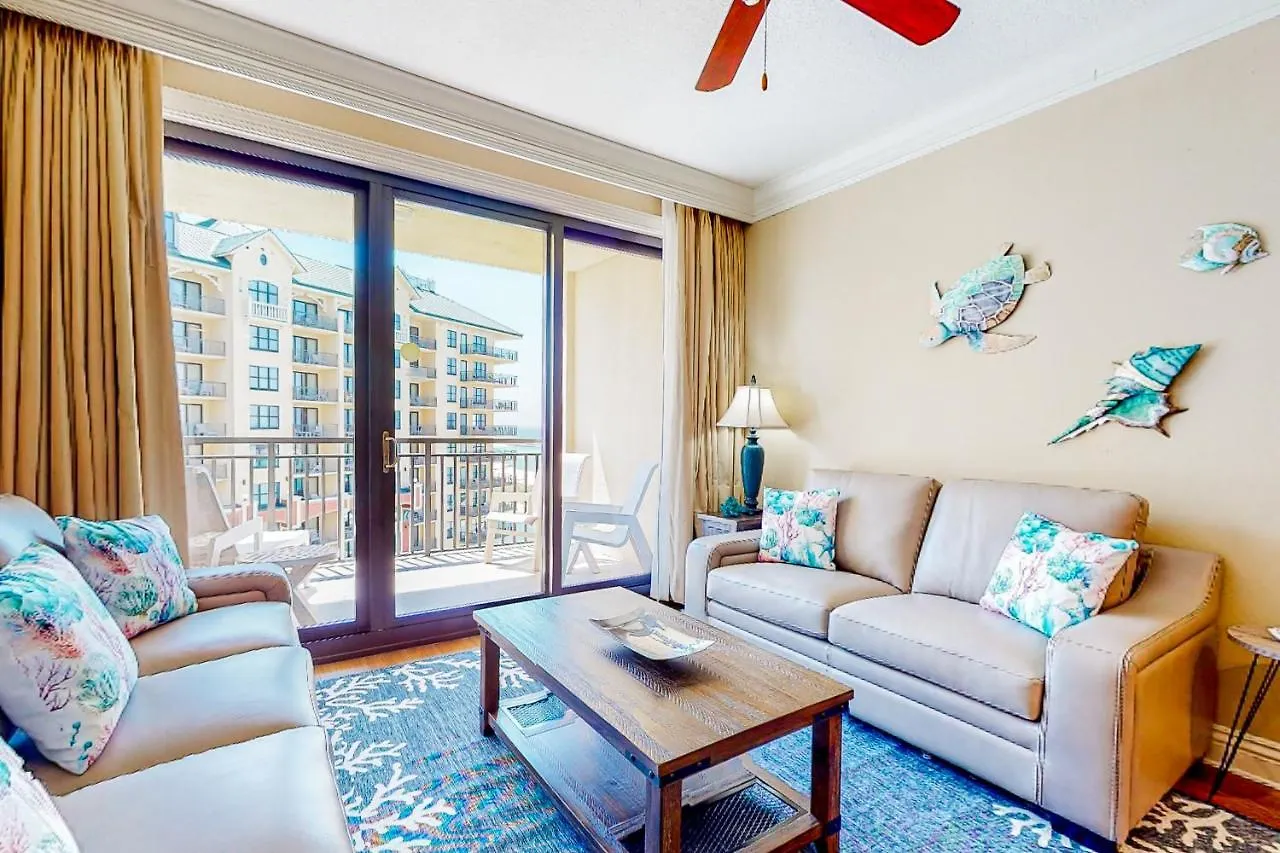 Emerald Grande W1021 Apartment