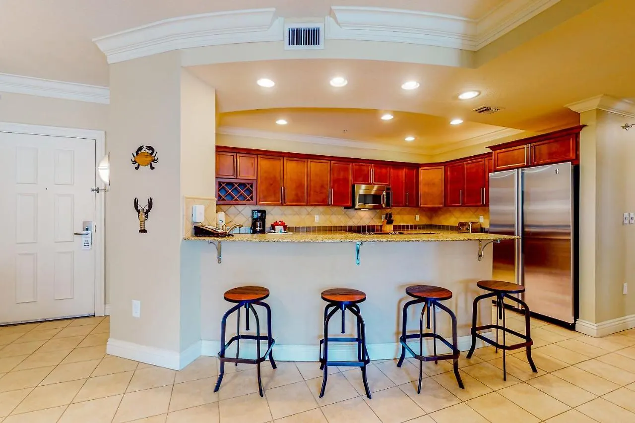 Emerald Grande W1021 Apartment *