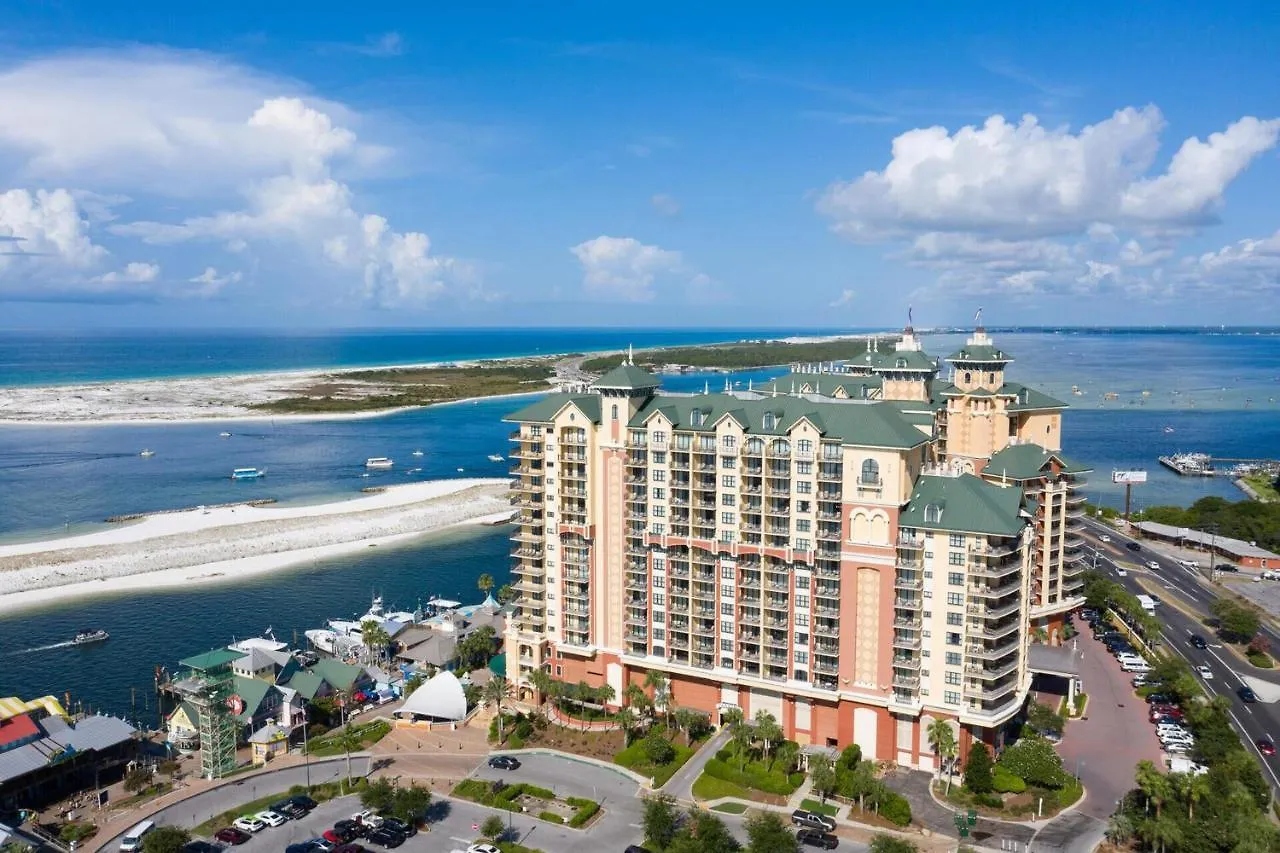 Apartment Emerald Grande W1021