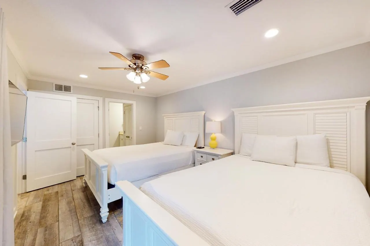 Apartment Tradewinds 17