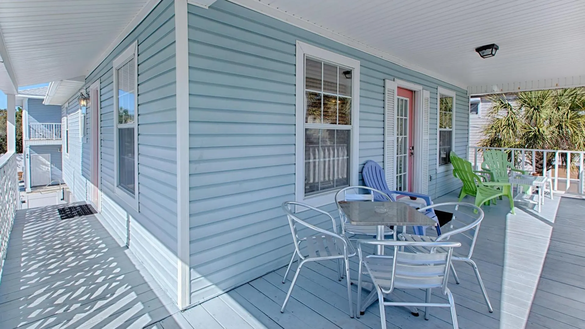 Pier Destiny 66 Pompano Street *