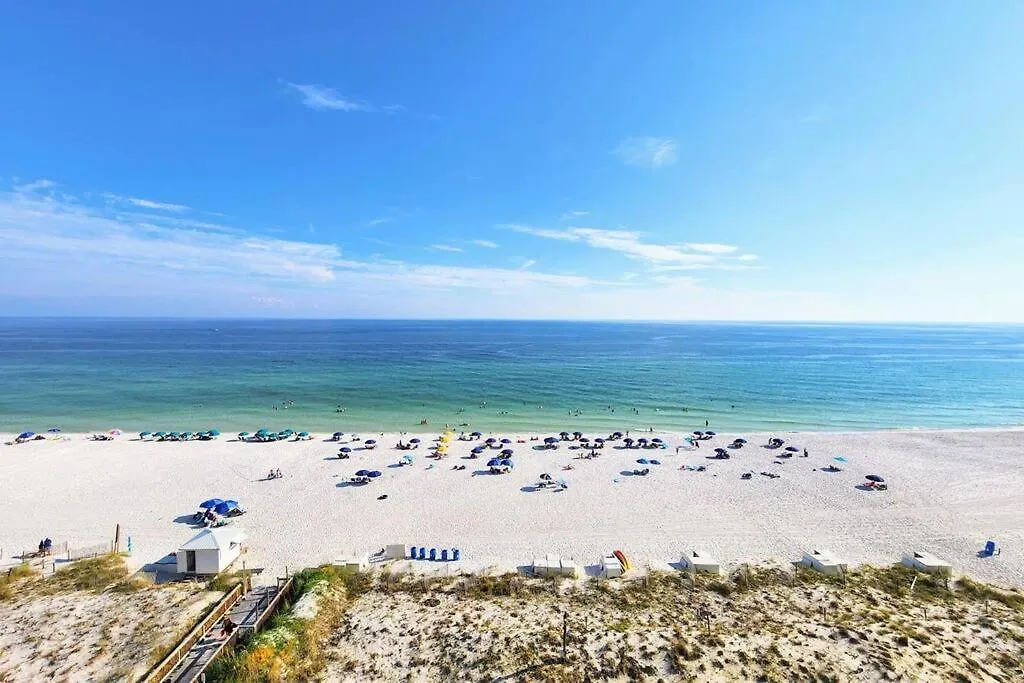 Apartment Beachfront At Pelican