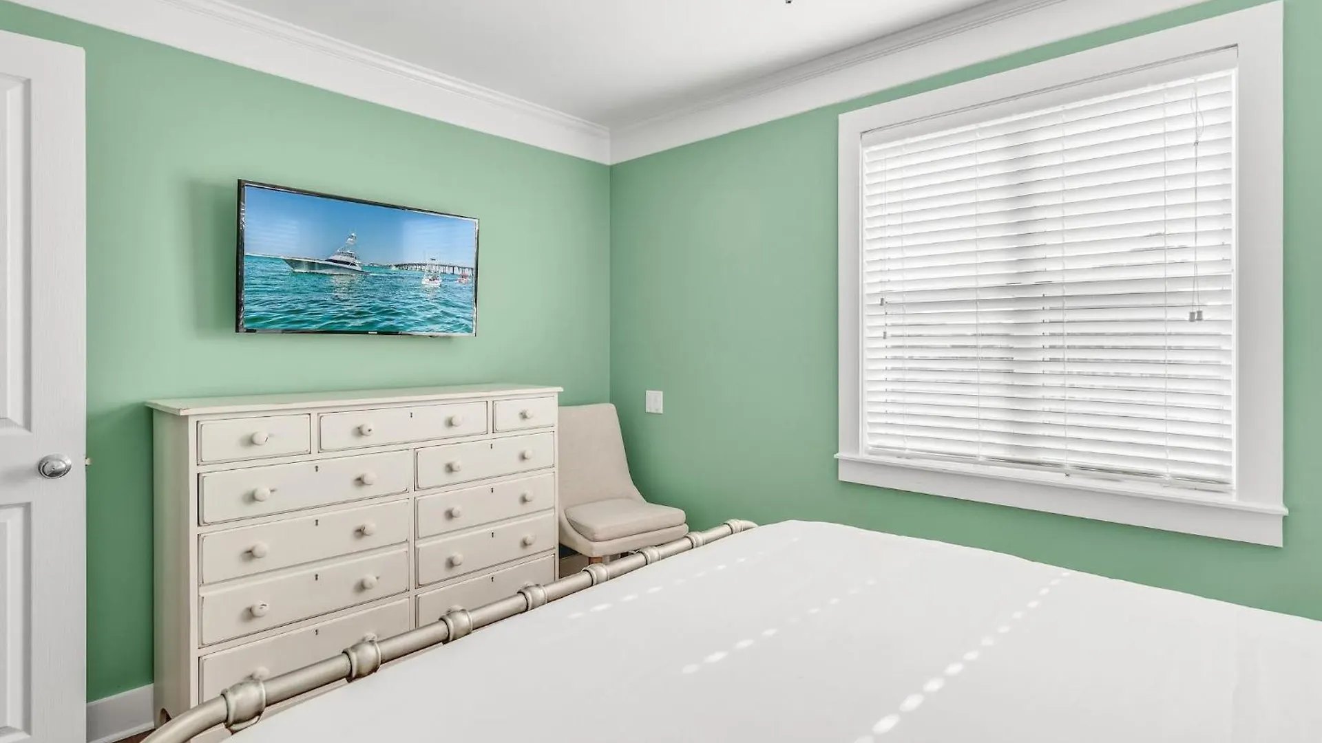 Paradise 247 Holiday home *