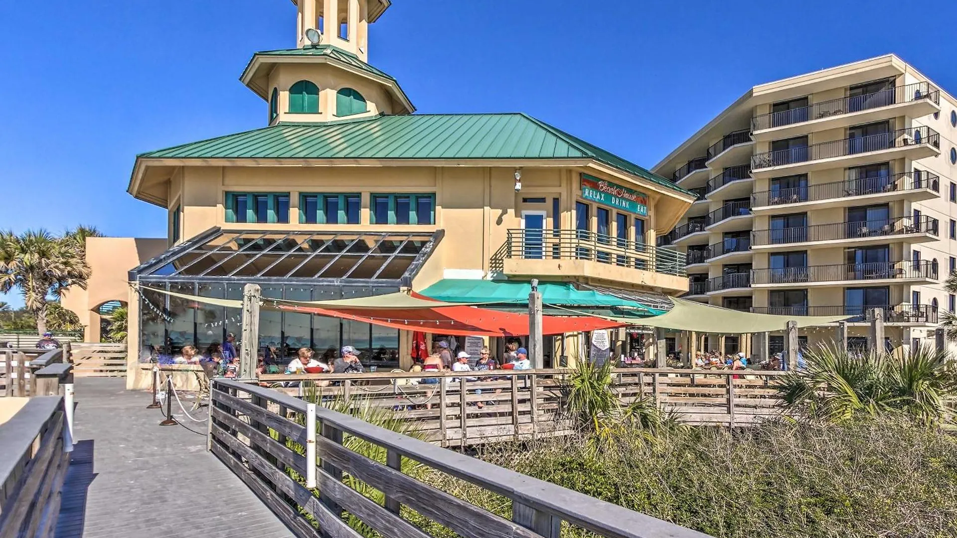 With Pool - Walk To Beach! Destin