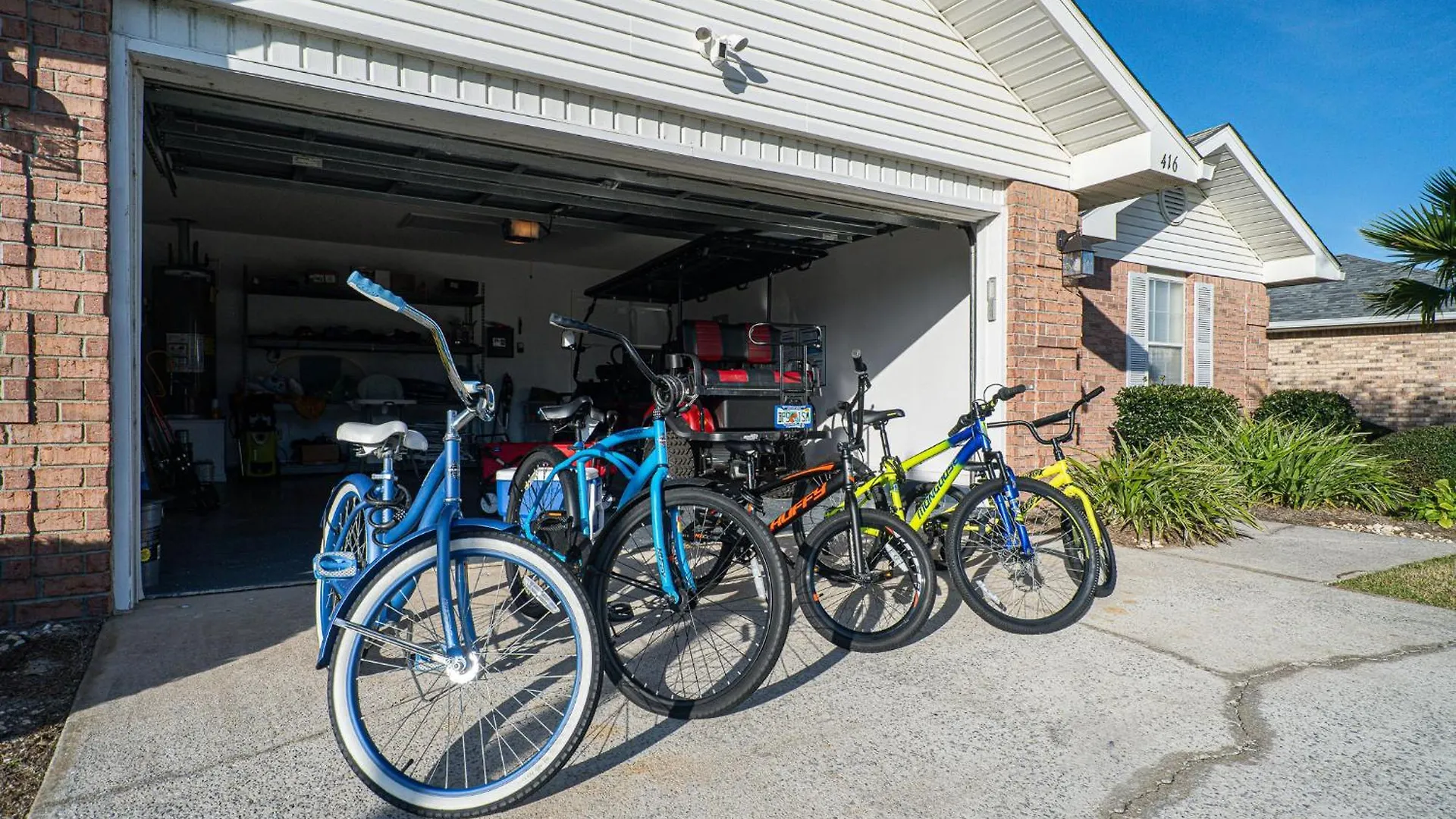 Heated Pool And Golf Cart, Walk To Beach! Best Deal! Feriehus