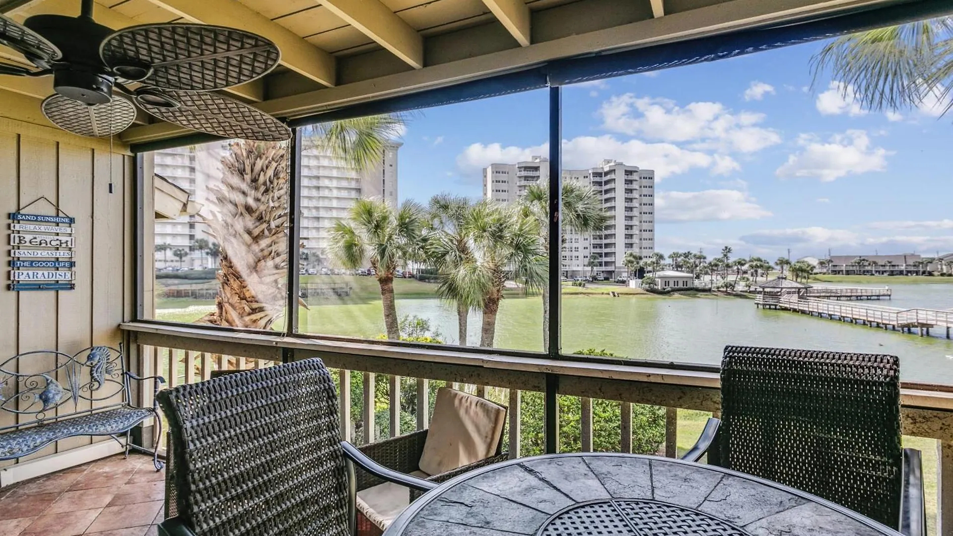 Ferienhaus Walk 2 Golf Dining & -sleeps 12 *