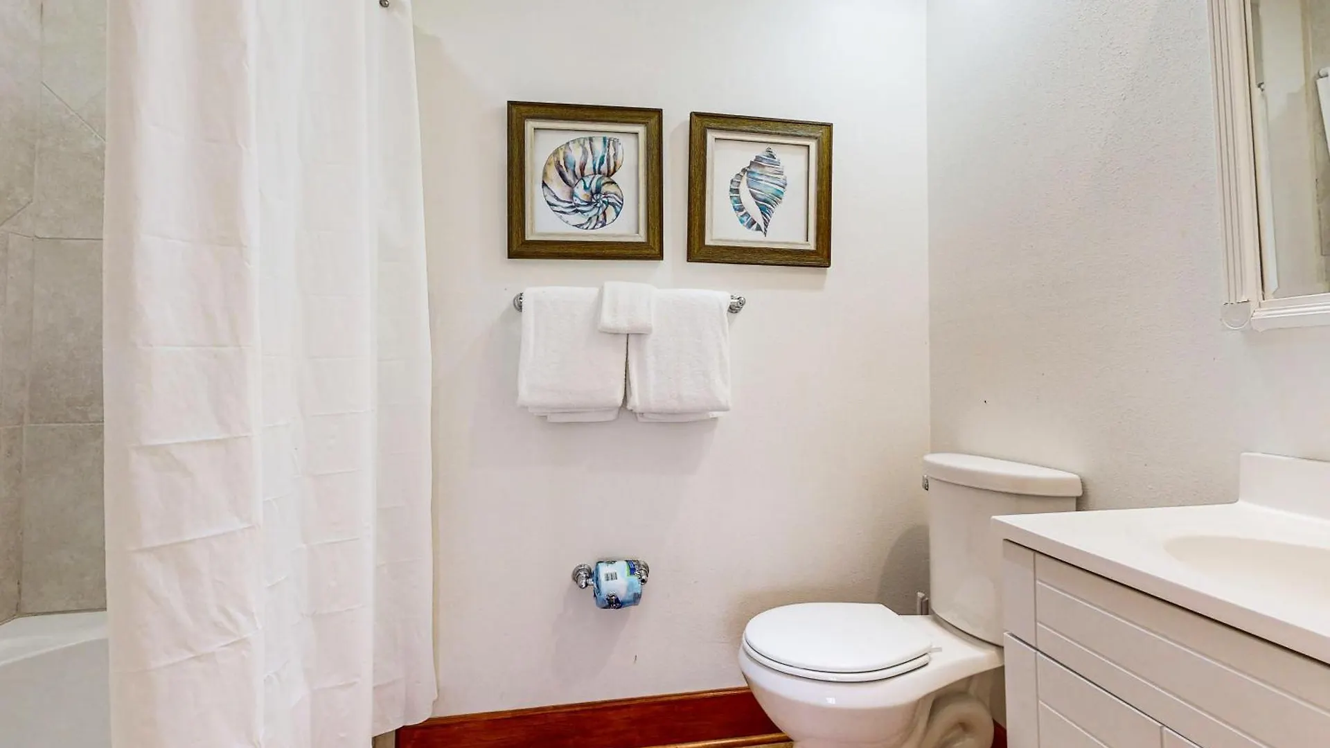 Navigator's Nest At Reef Townhomes