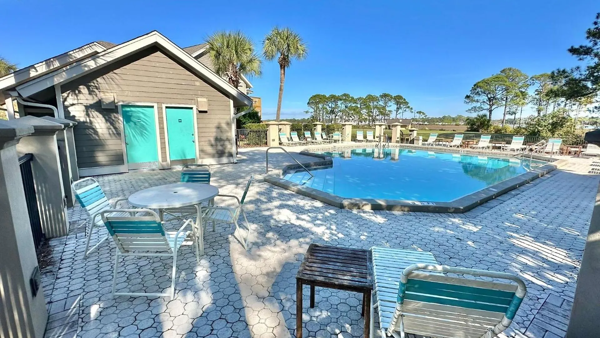 912 Harbour Point Villa *