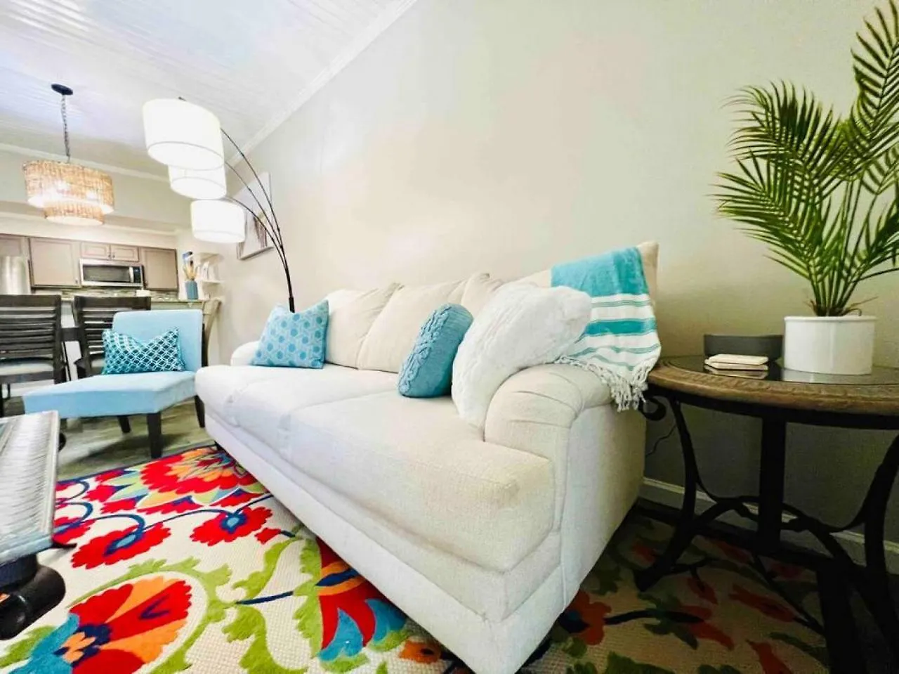 The Salty Life - Pool - Gym - Essentials Destin