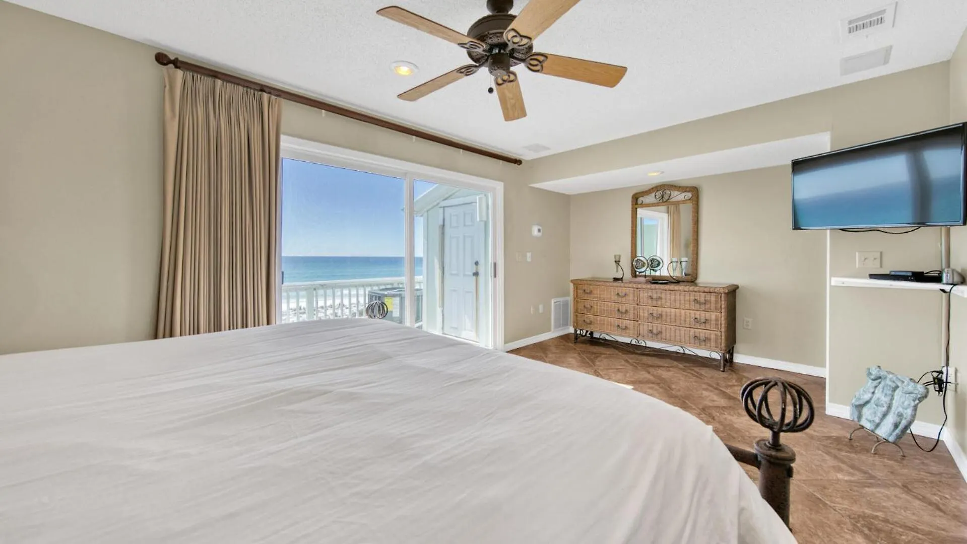 Vakantiehuis Southbay By The Gulf 124 A Beach Front 3 Bedroom Townhome In