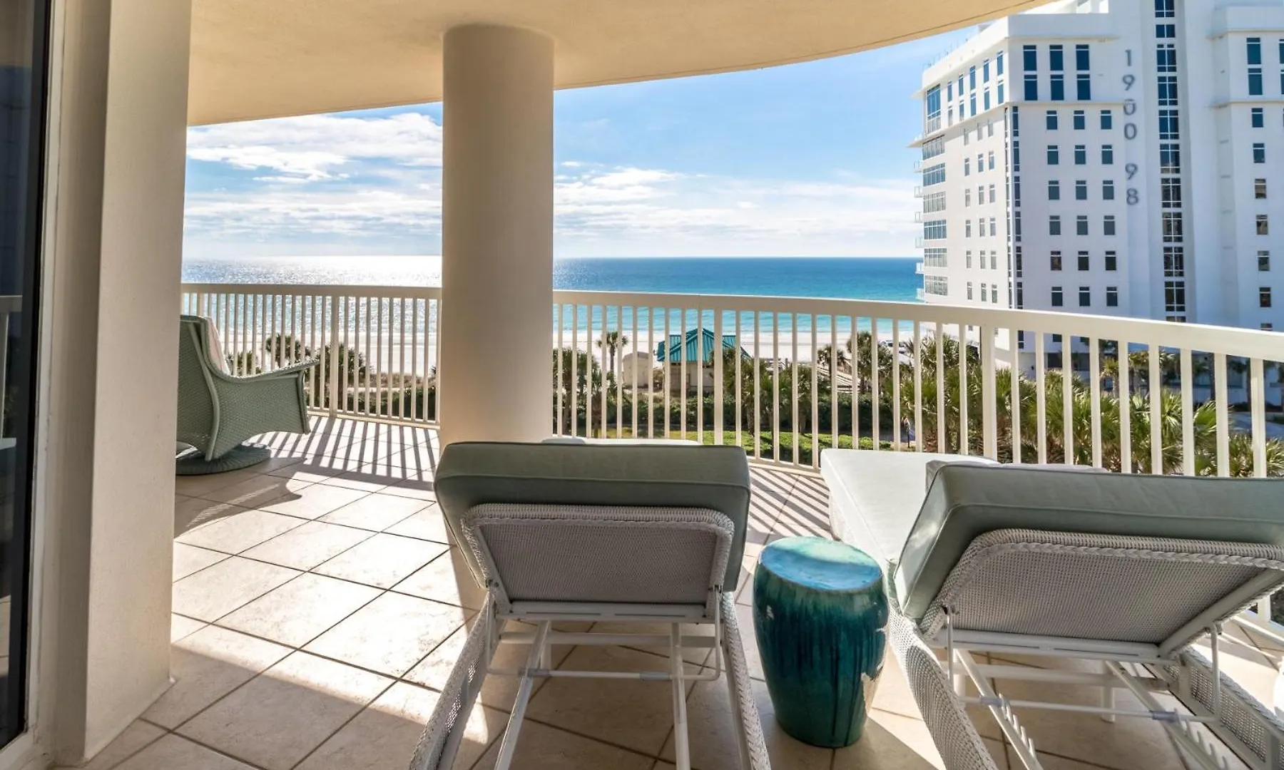St Maarten 508 A Beautiful Luxury Front 3 Bedroom 5th Floor With Amenities *
