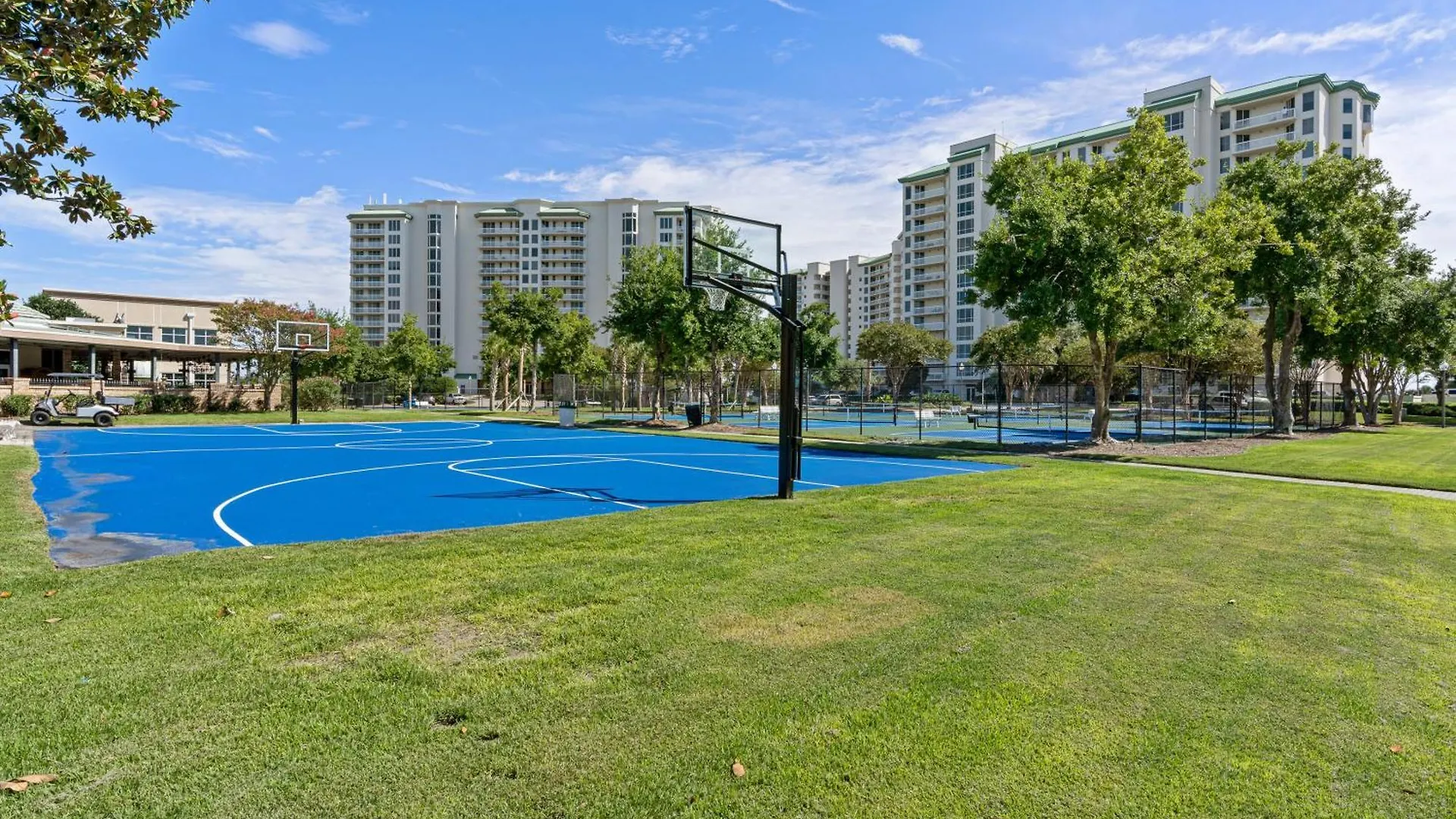بيت للعطل St Maarten 508 A Beautiful Luxury Front 3 Bedroom 5th Floor With Amenities دستين