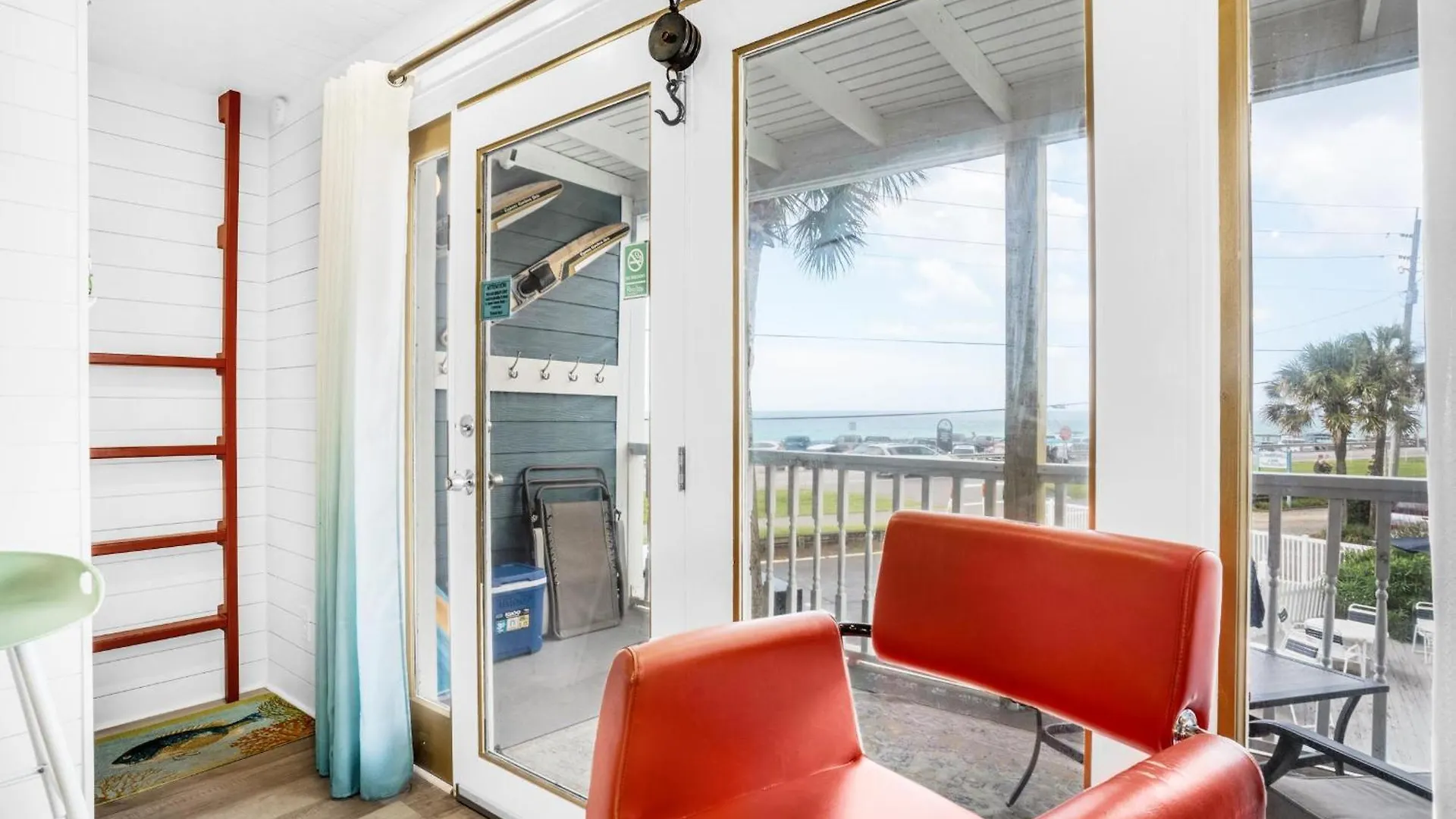 Holiday home Summer Breeze 203