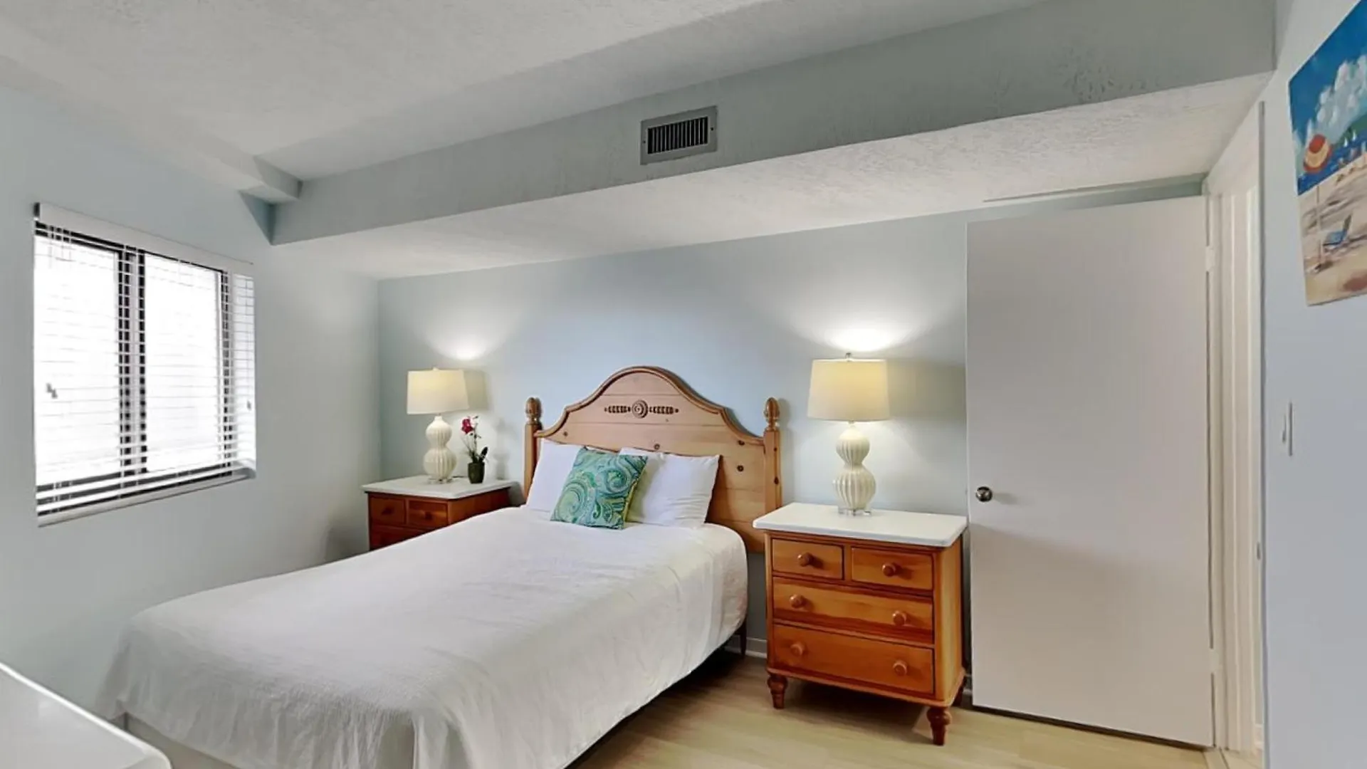 Edgewater 1004