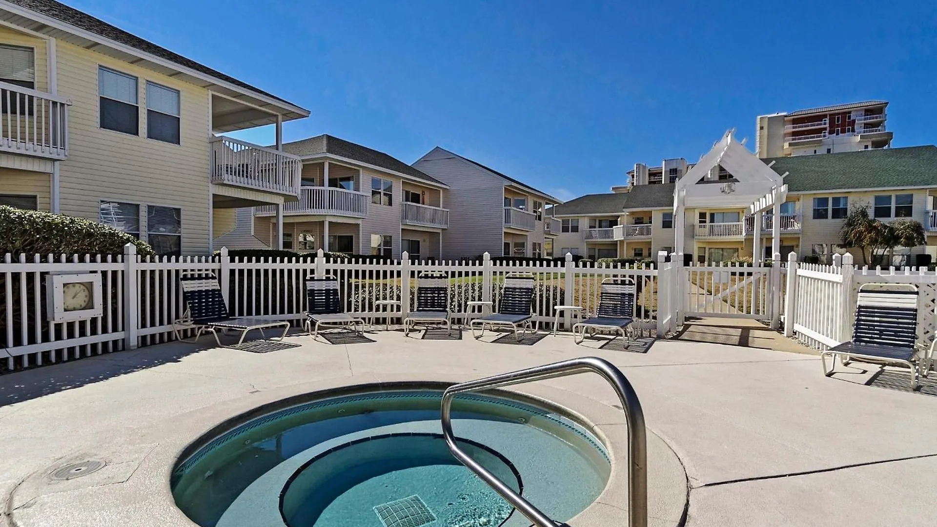 Sandpiper Cove 8208 * Destin