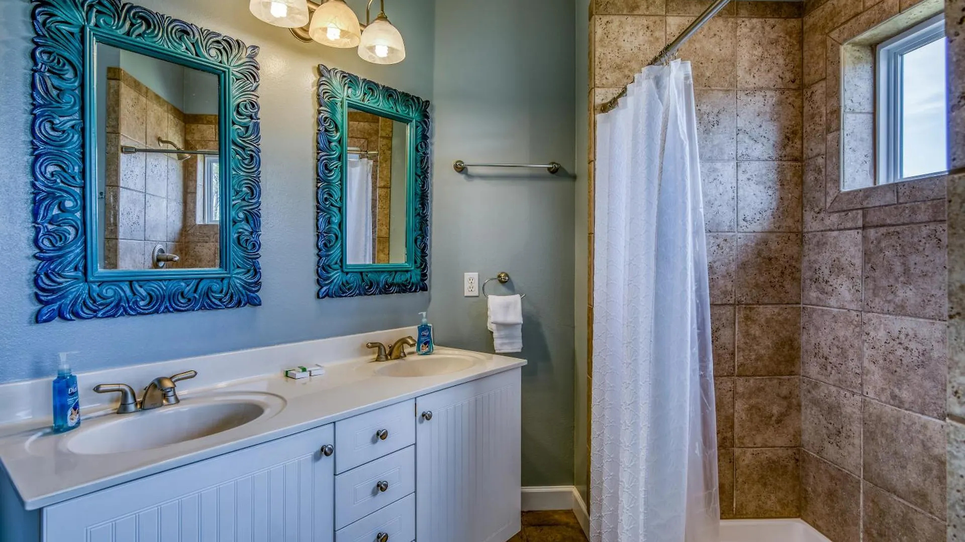 Doctor's Orders 2 Short Walk To Private Deeded Sleeps 14 Holiday home *