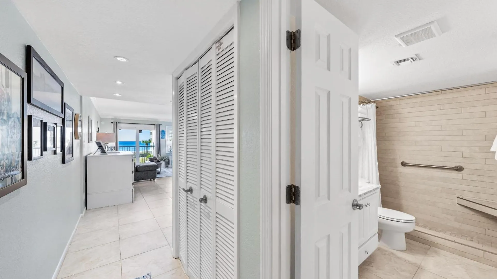 Surf And Racquet Unit 316