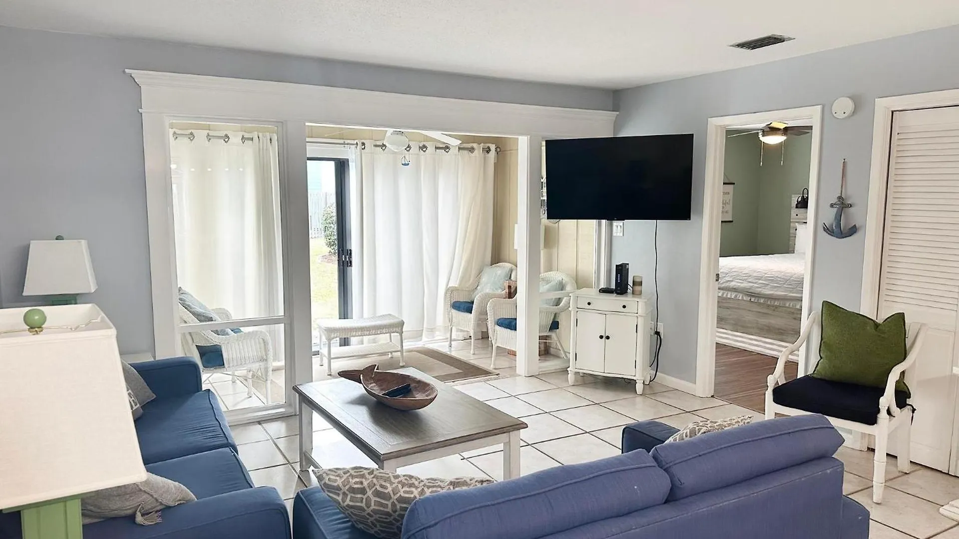 Apartment Chateau La #5b *