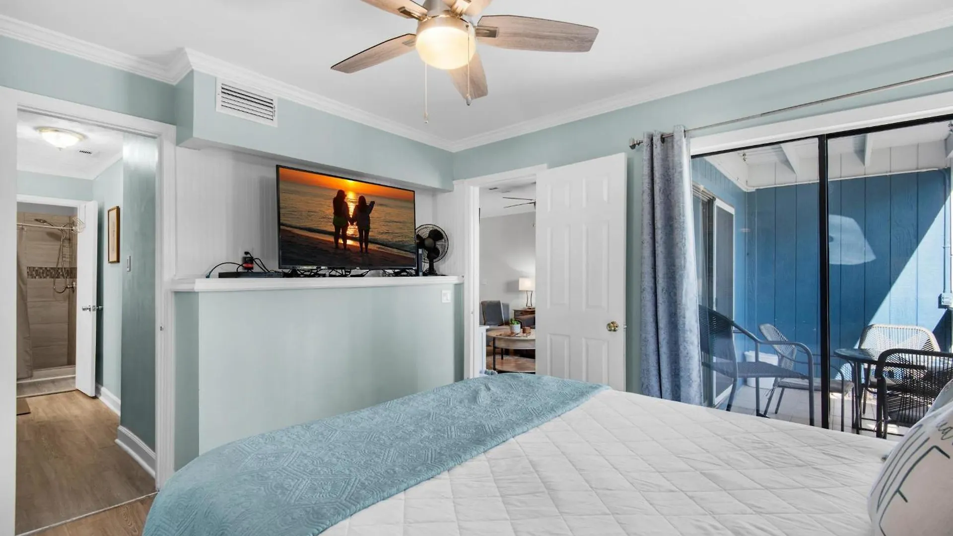 Lakeview #6- Emerald Searenity Holiday home