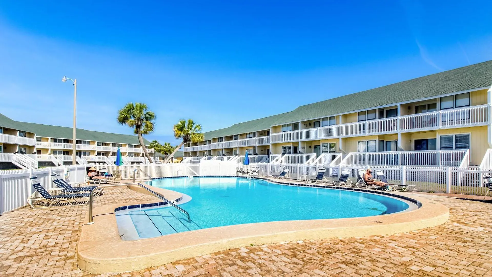 ​sandpiper Cove *