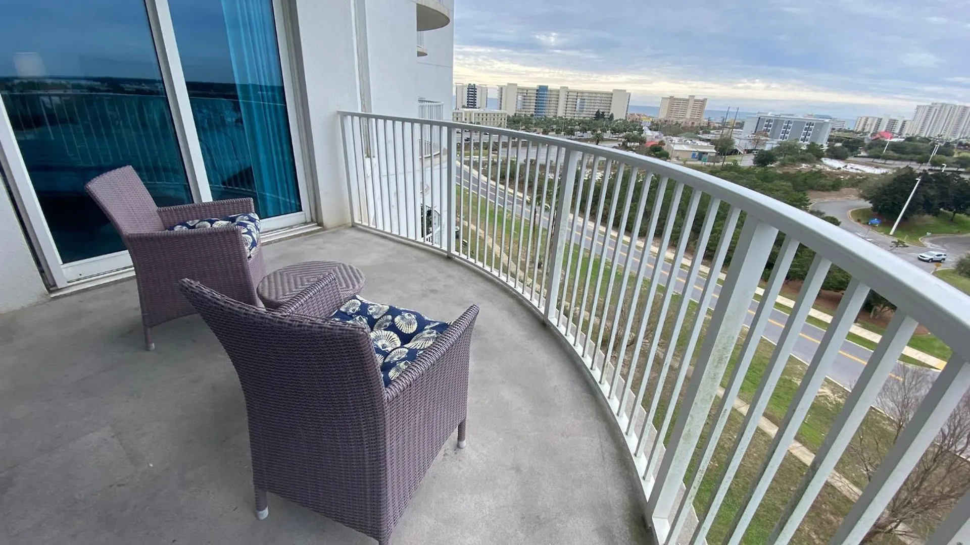 Coastal Oasis Retreat At The Palms Of Destin! *