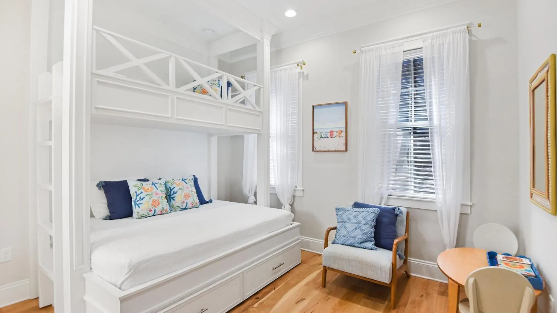 Venetian Boardwalk With Lsv And Pool Holiday home *