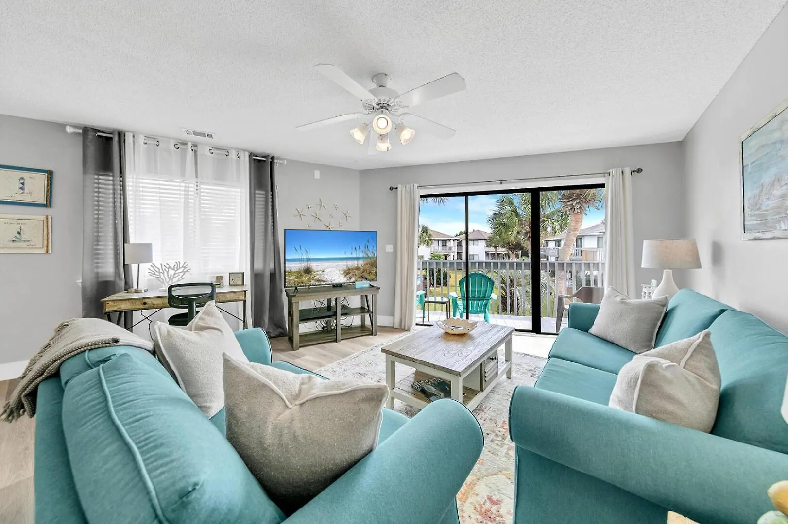 Crystal Village 16b Is A 2 Bed 2 Bath Near The Beach That Sleeps 6 德斯廷