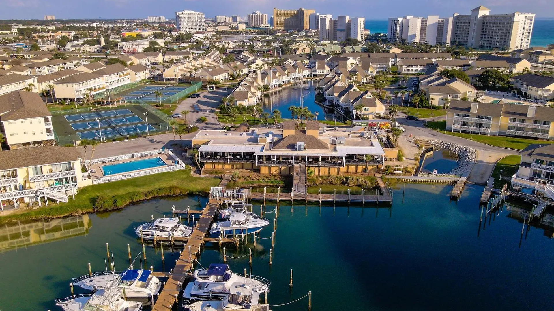 Sandpiper Cove 2084 * Destin