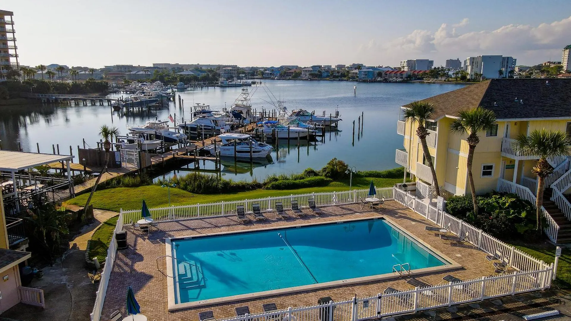 Sandpiper Cove 2084 * Destin