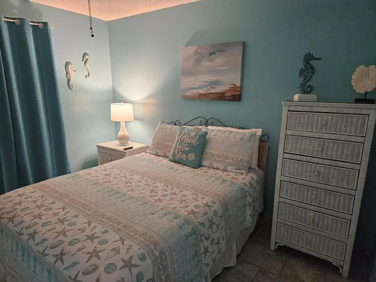 Appartement 200 Yds To Private Gated Access- 3br-2ba- Quiet Location In The Heart Of Destin!
