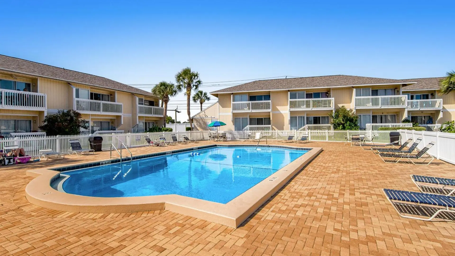 ​sandpiper Cove Hotel *
