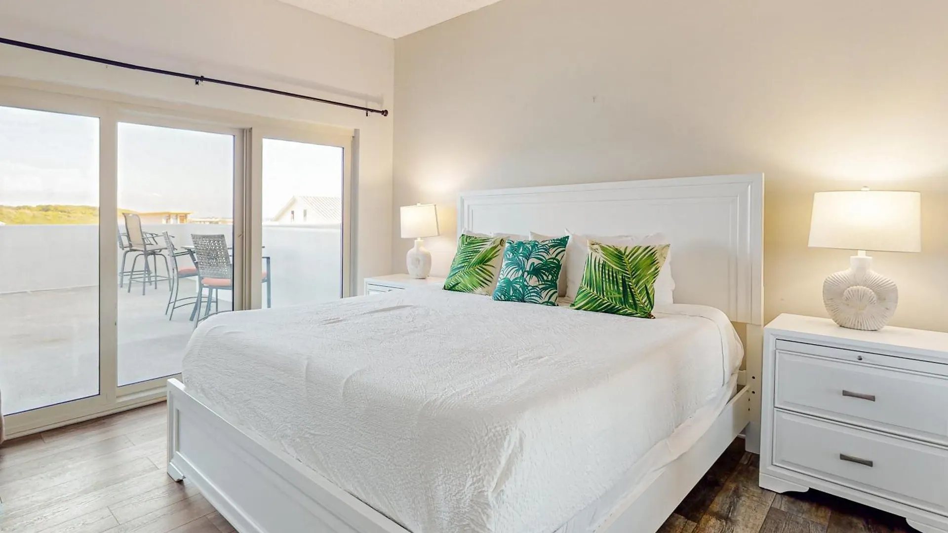 Tops'l Manor 401 Apartment *