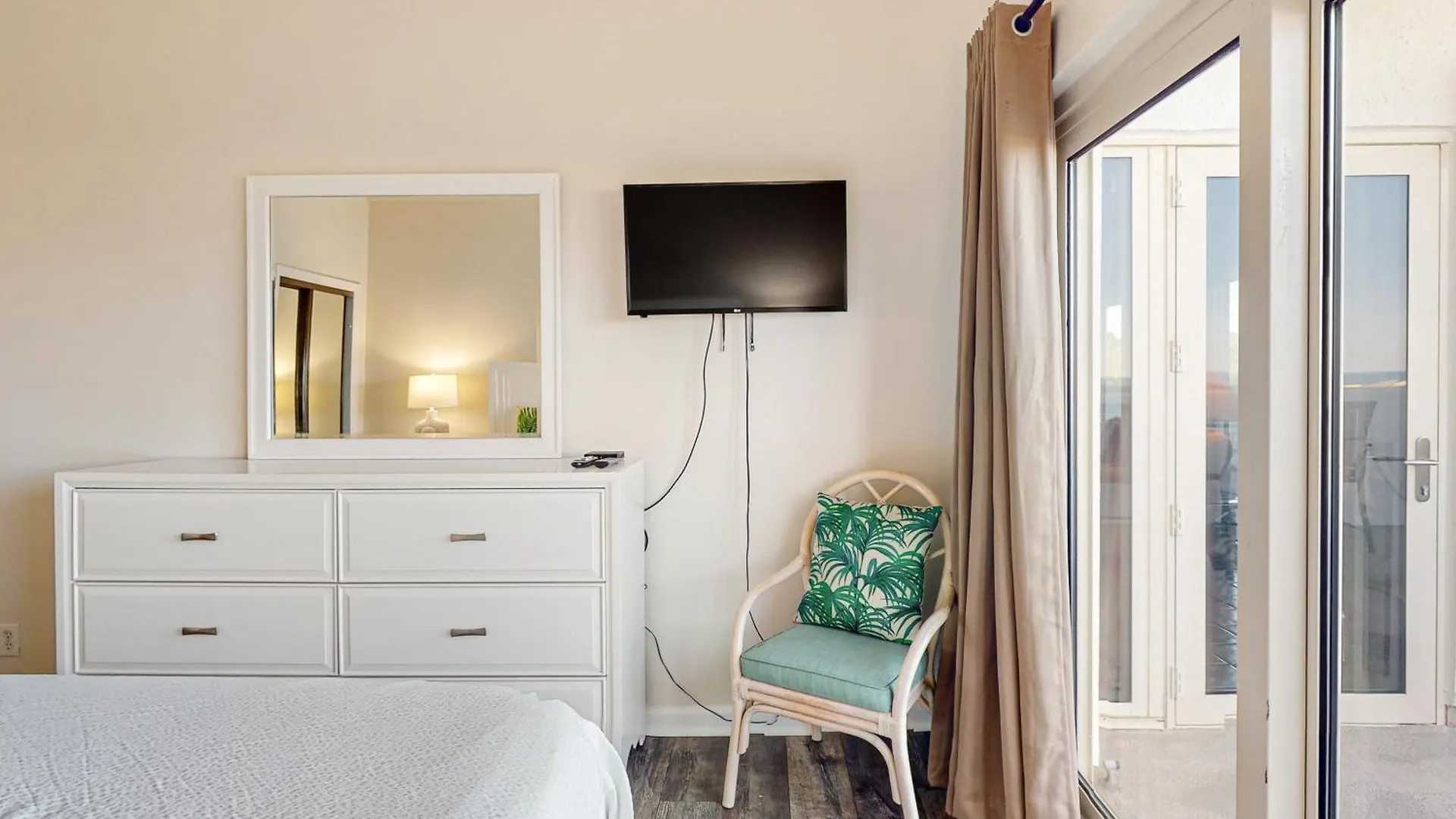 Apartment Tops'l Manor 401