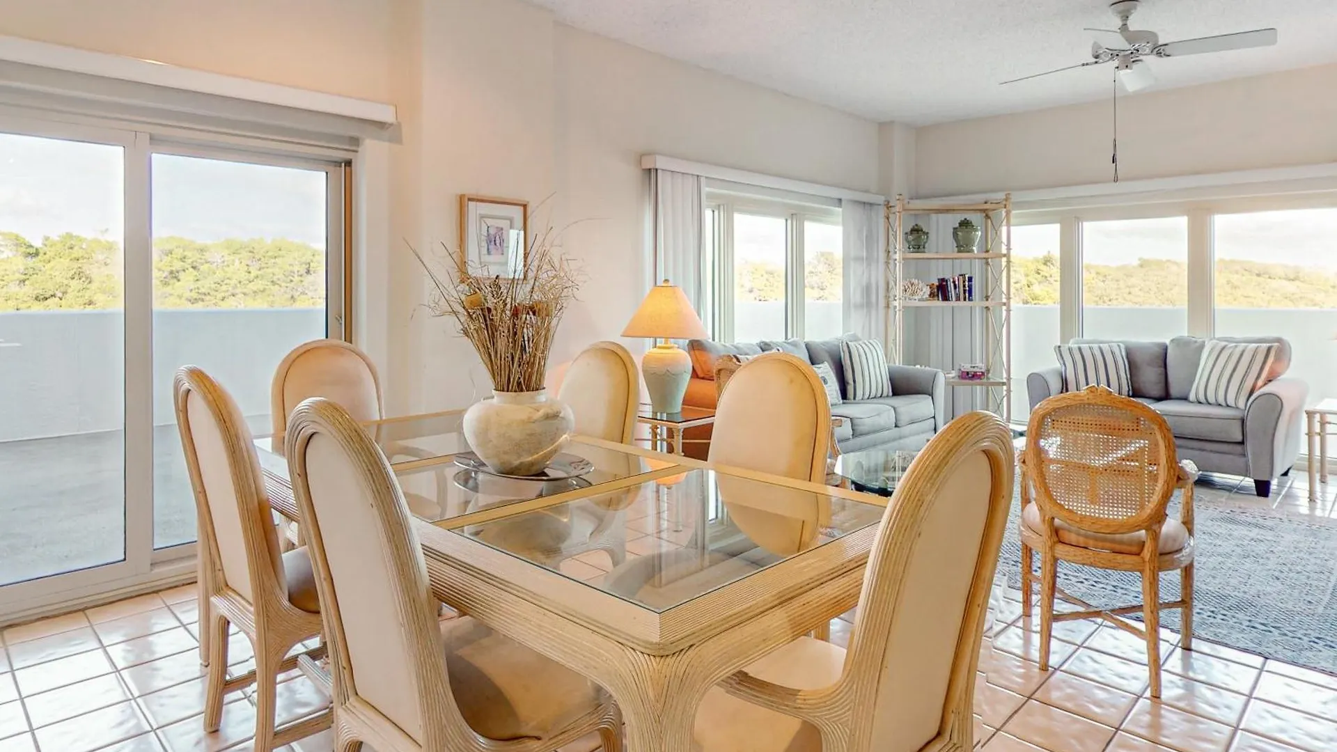 Tops'l Manor 401