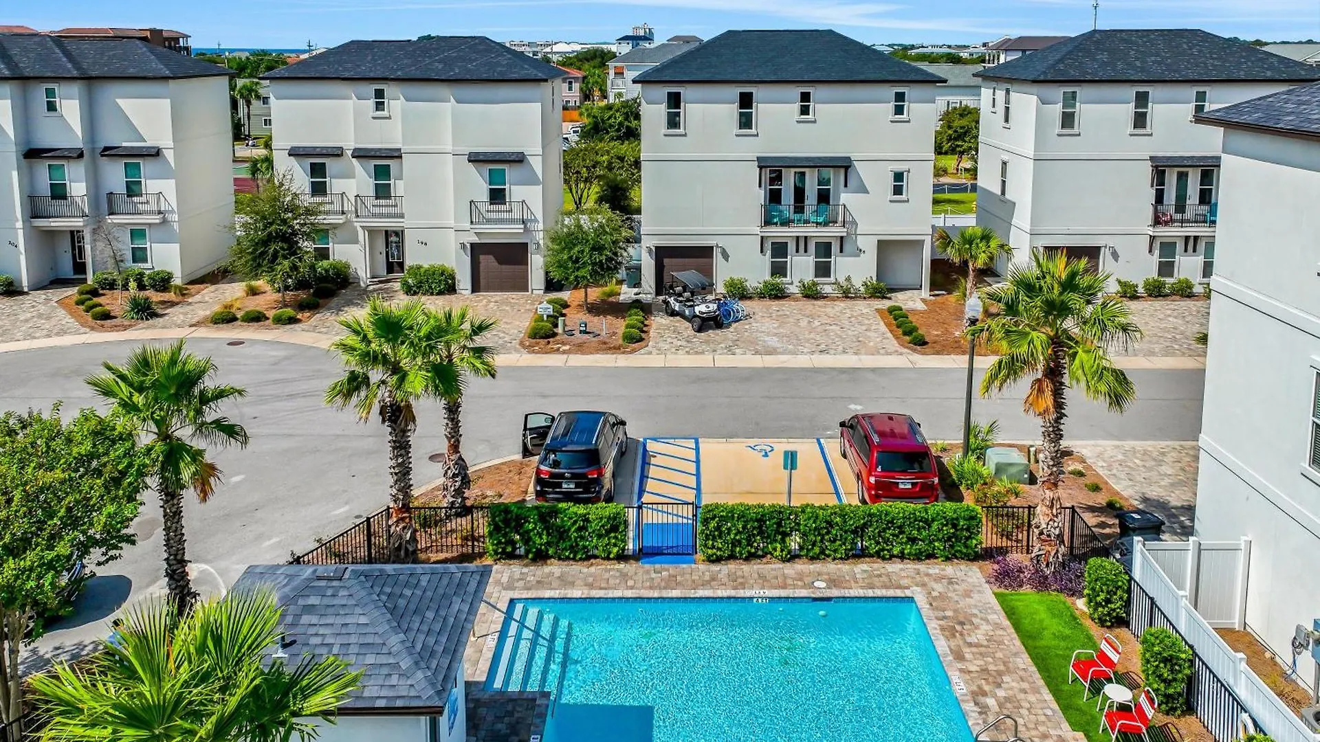 Grand Tran Chateau * Destin