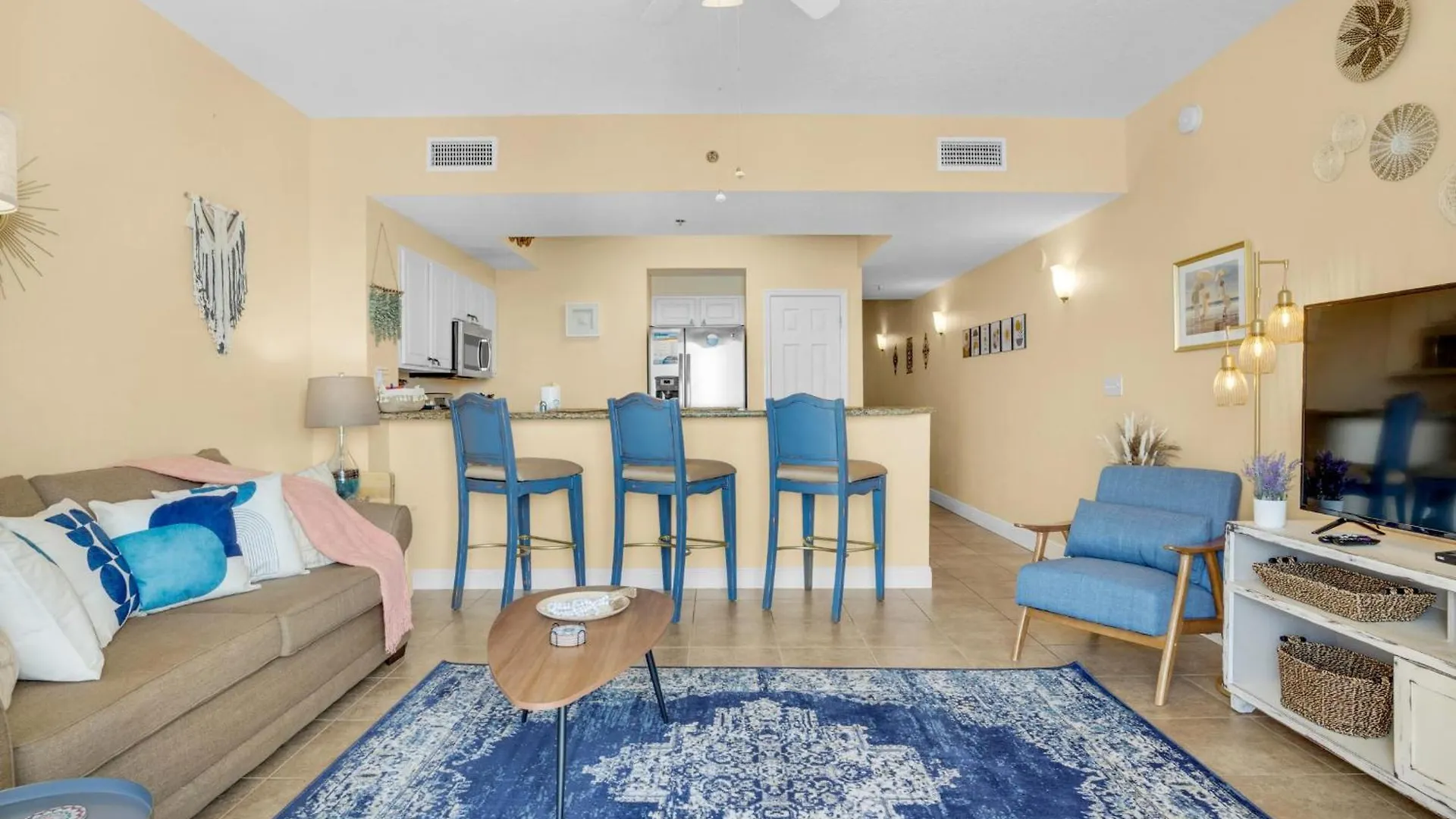 Ariel Dunes I 1706 Apartment