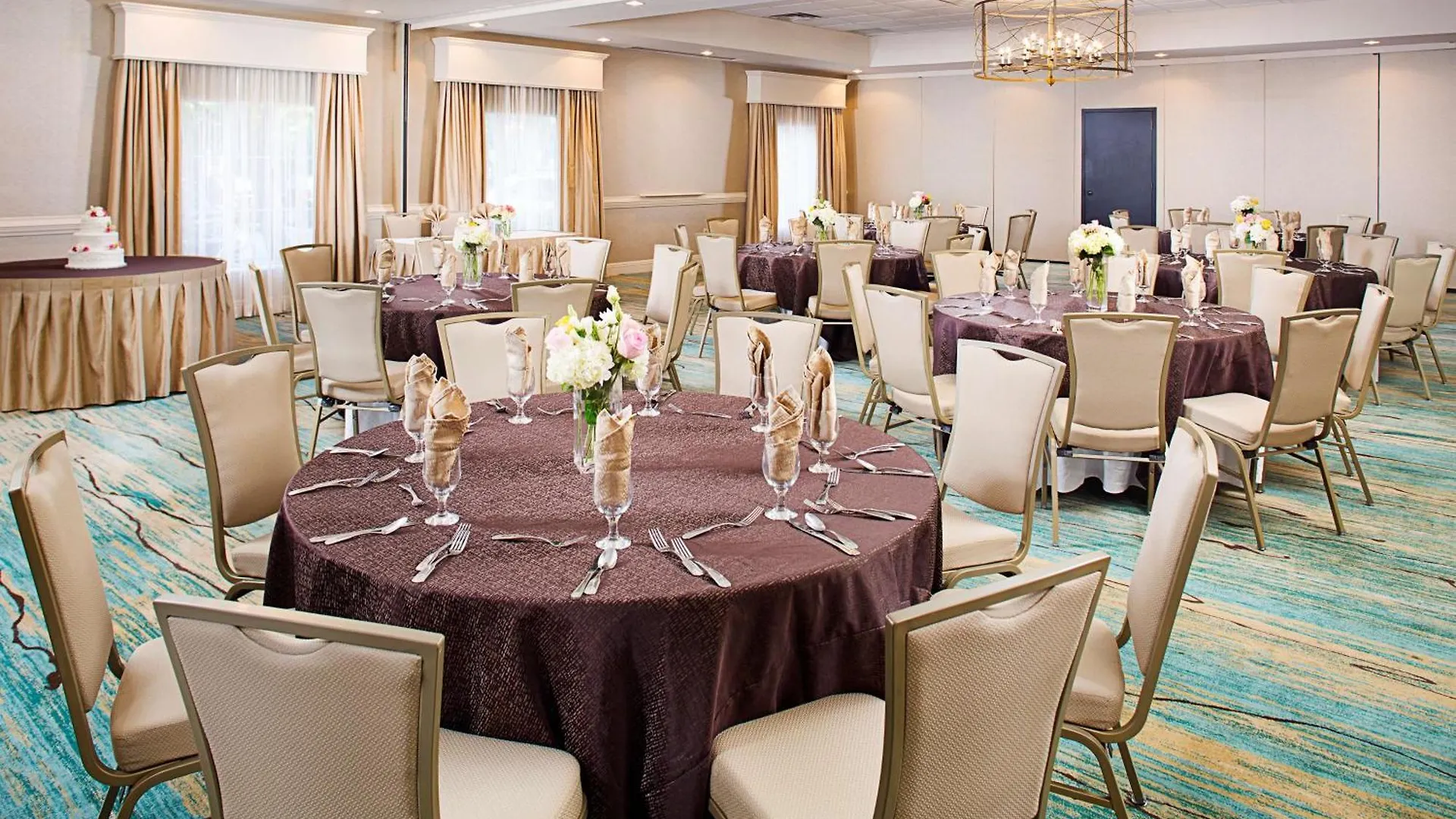 Hotel Embassy By Hilton Destin Miramar 3*