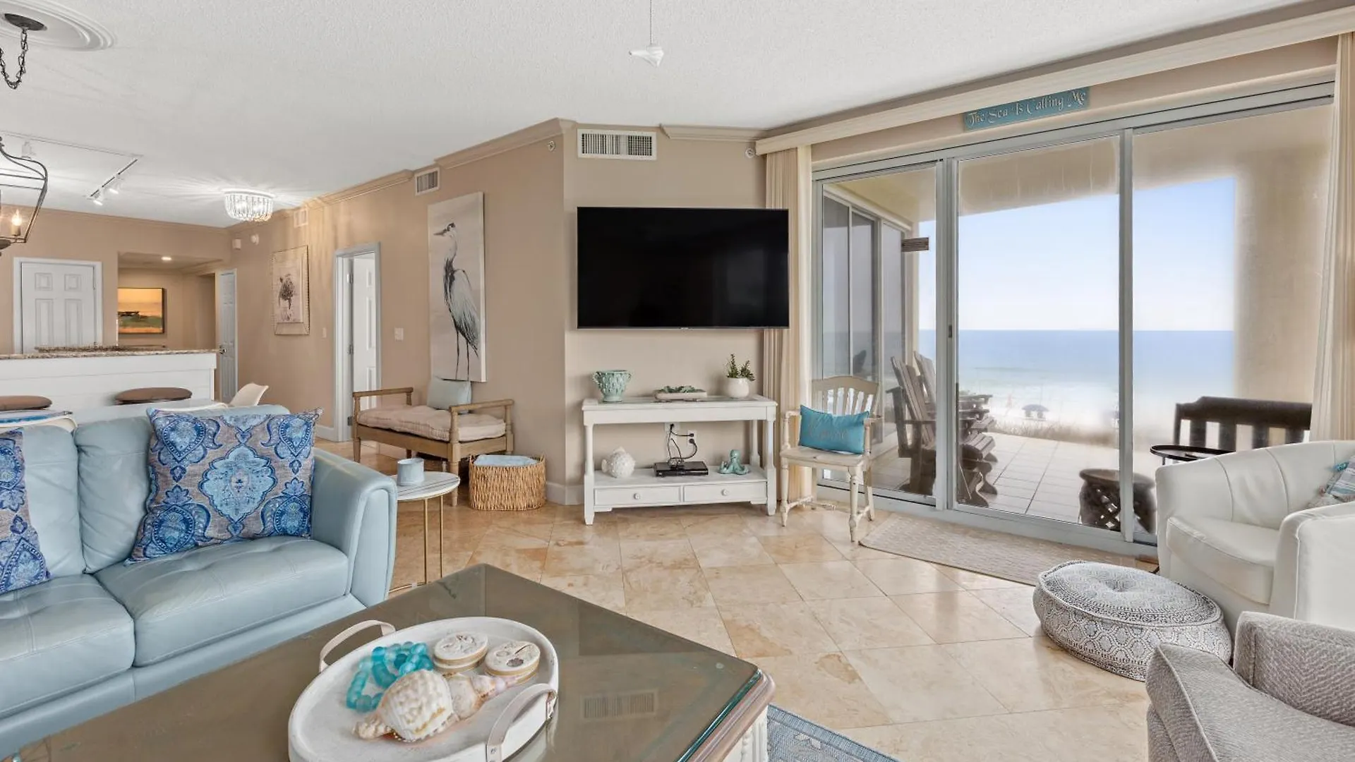 Elegant 4bd 4ba With Stunning Ocean Views And Direct & Pool Access *