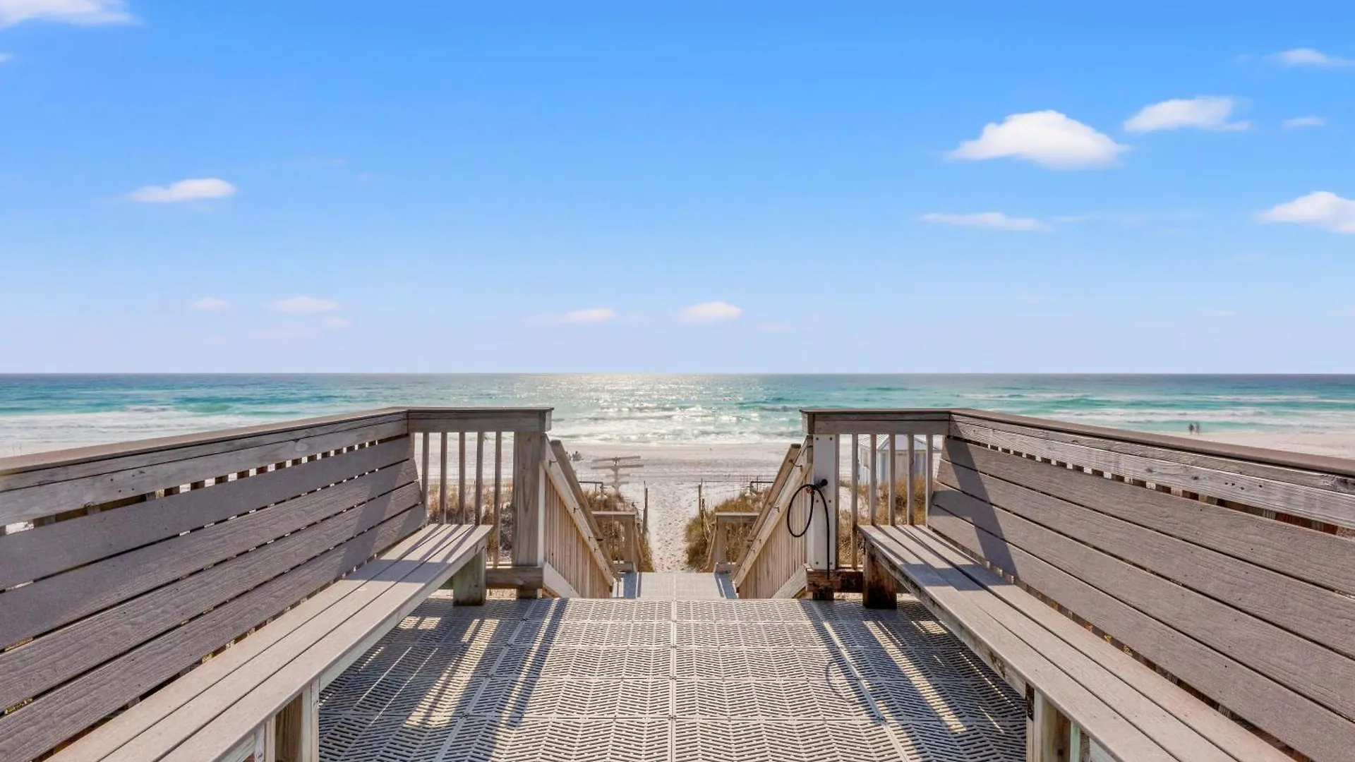 Elegant 4bd 4ba With Stunning Ocean Views And Direct & Pool Access Nyaraló *