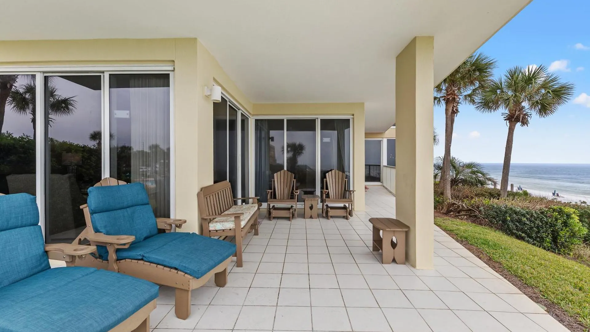 Elegant 4bd 4ba With Stunning Ocean Views And Direct & Pool Access * Destin