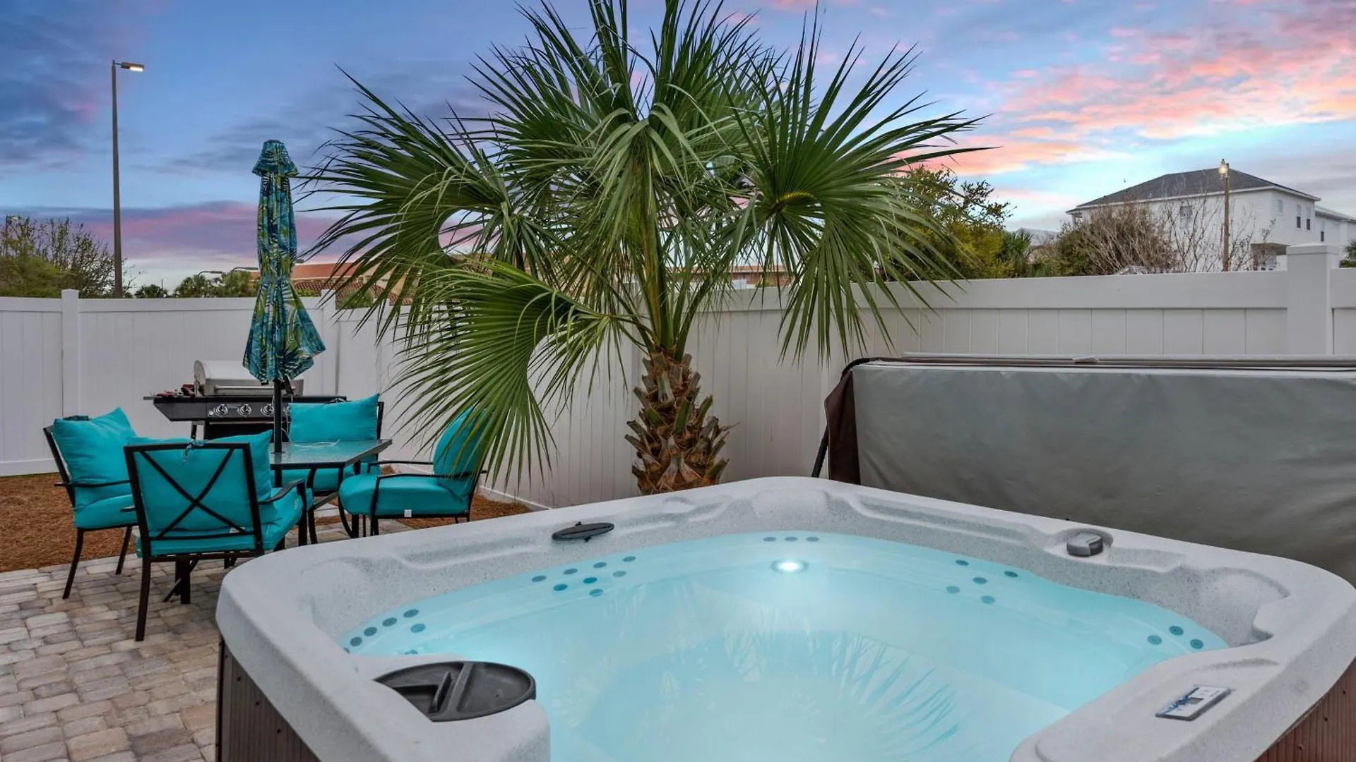 Farfrumwerkin With Hot Tub And Golf Cart Holiday home *