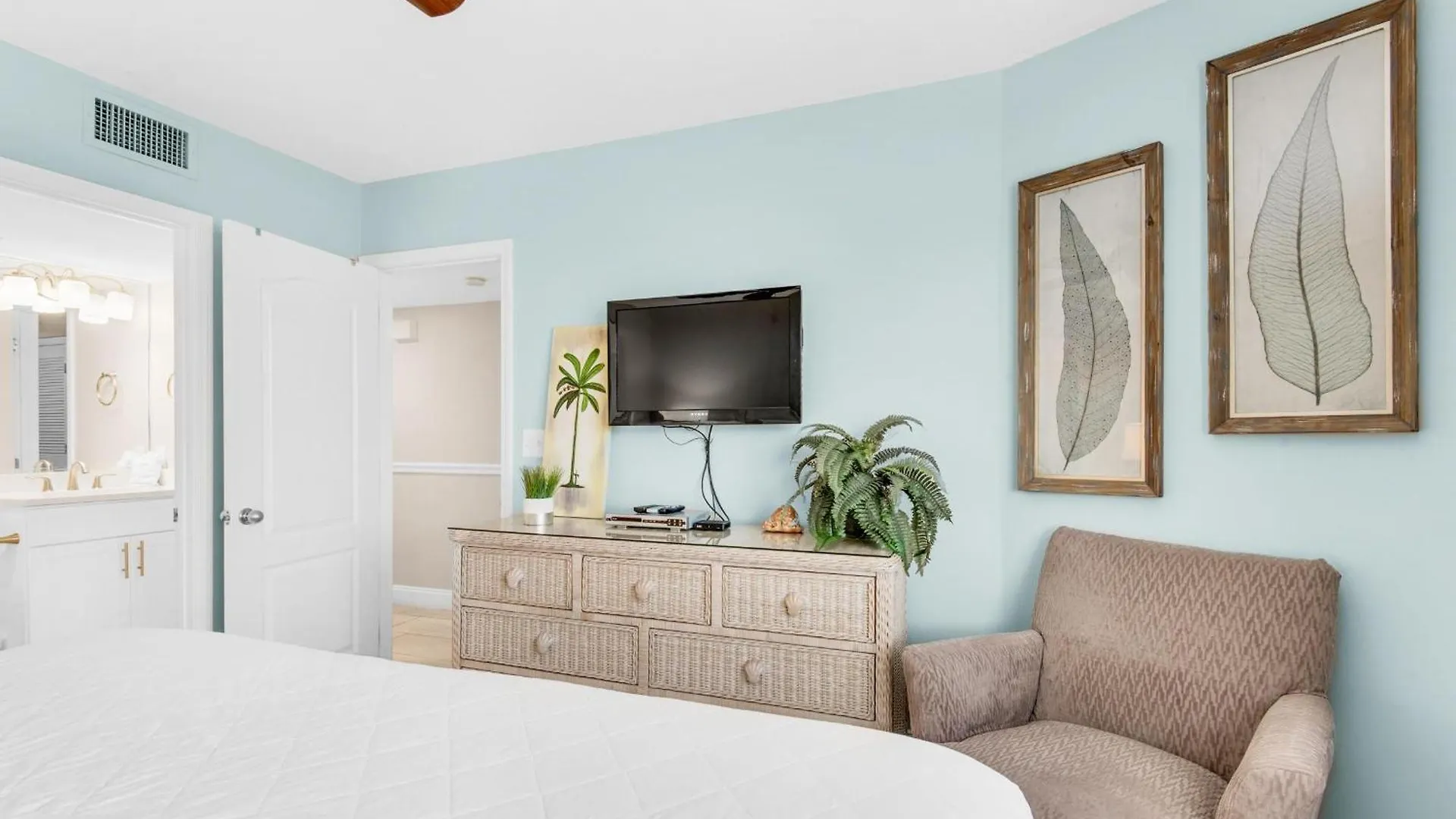 Mainsail 213 * Destin