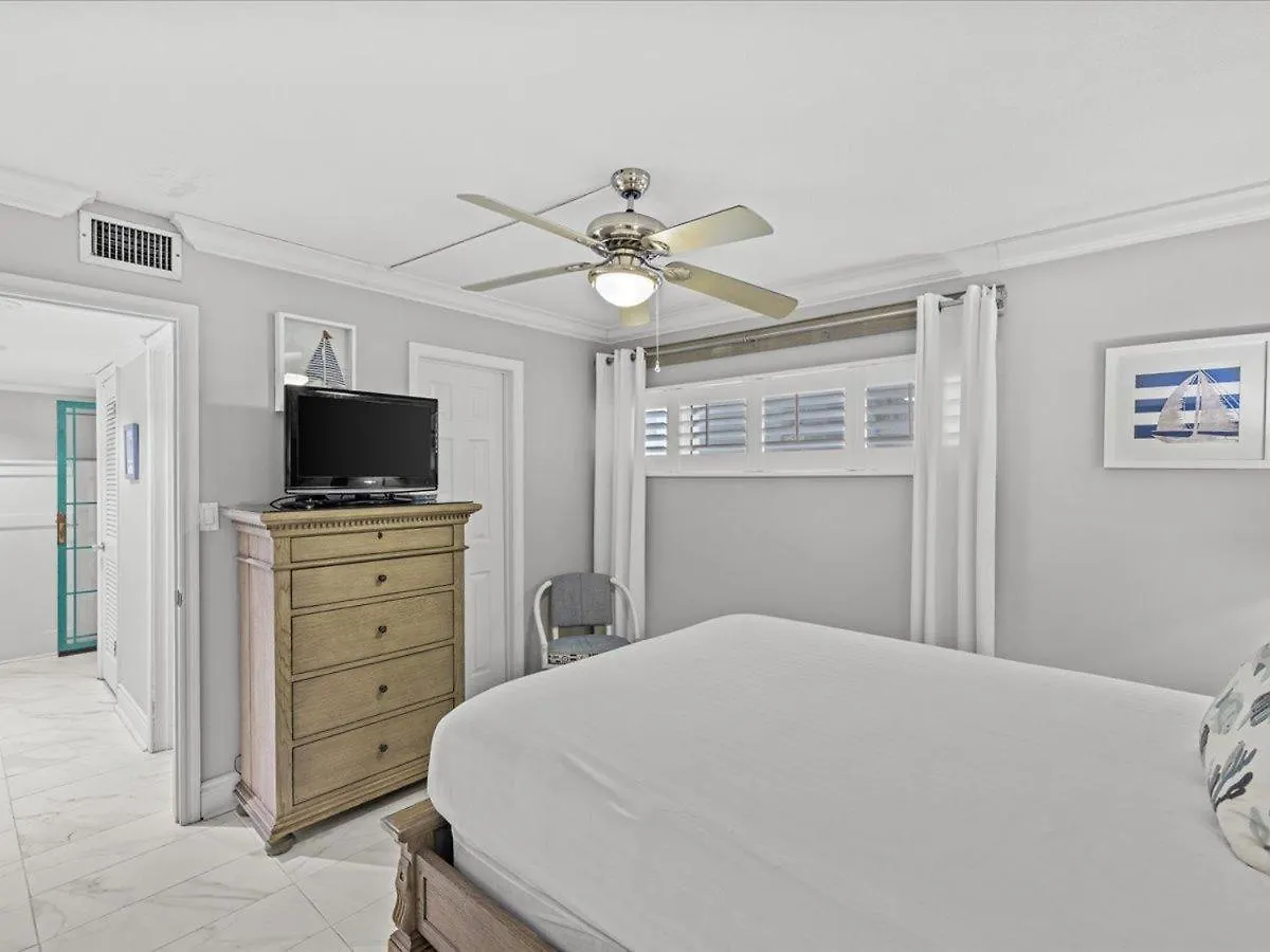 Holiday home Surf And Racquet Unit 302