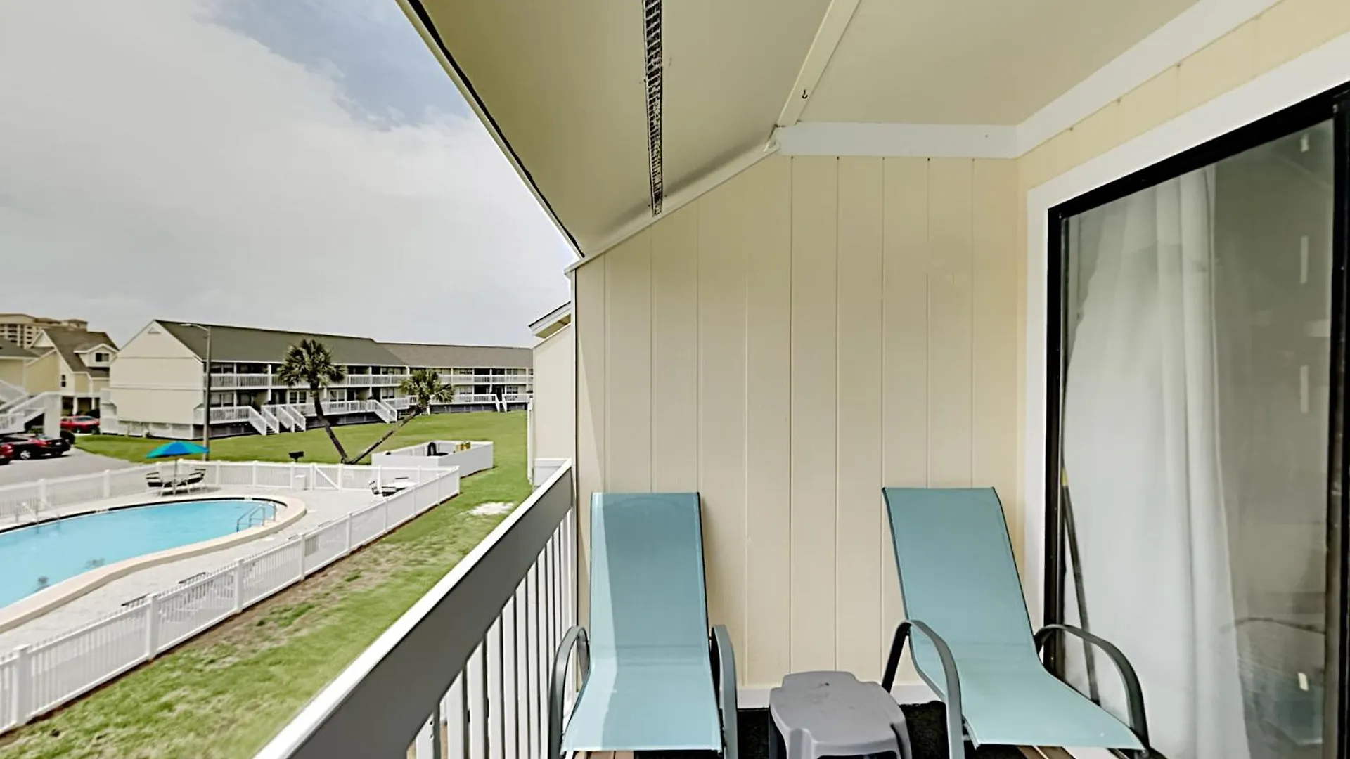 Apartment Sandpiper Cove #8210 *