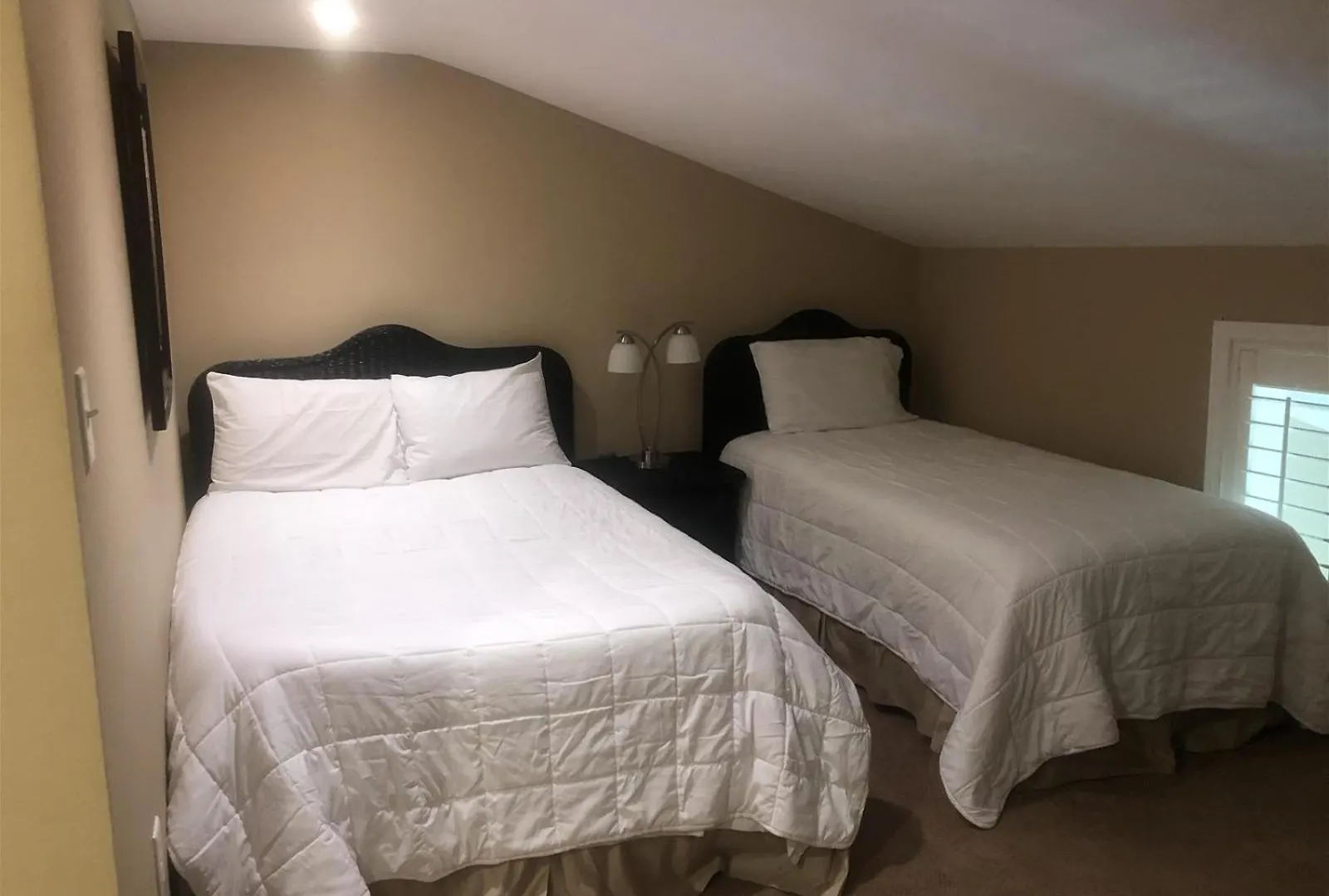 10 G Two Bedroom *