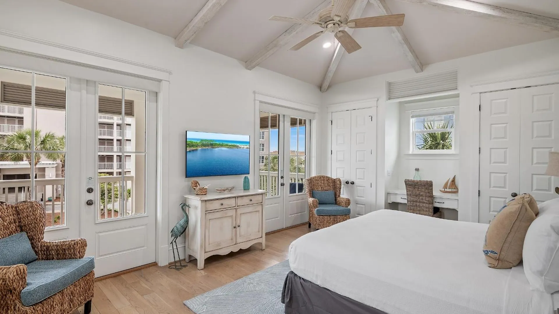 Living The Dream At Pointe Holiday home *